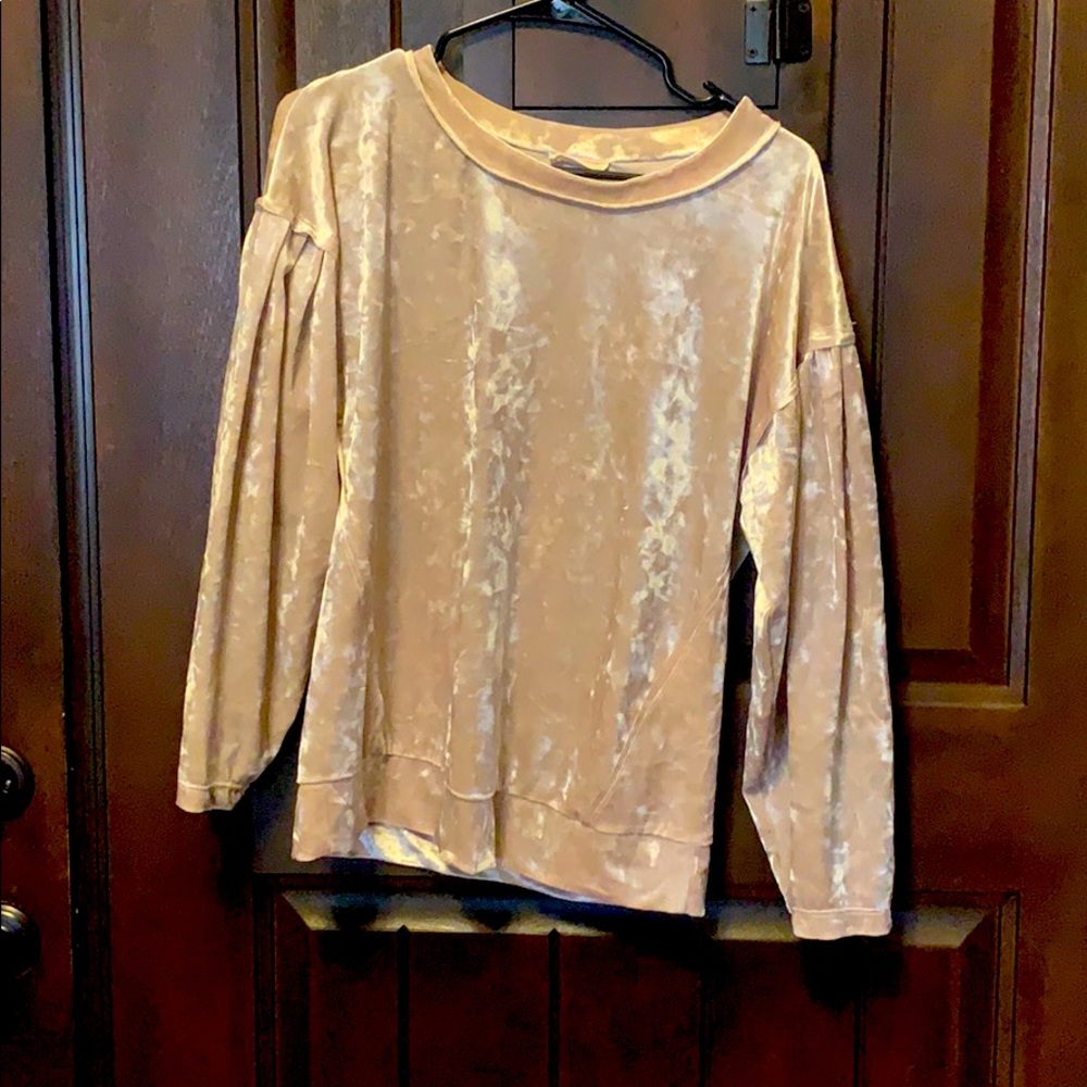 Crushed velvet top